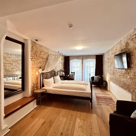 Cinderella.kreuzberg Berlino