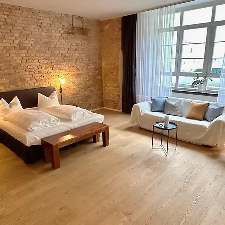 Cinderella.kreuzberg Berlino